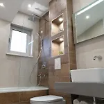 Apartman With Parking Space - 18045 Trogir