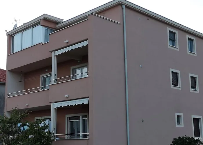 With Parking Space - 18045 * 特罗吉尔