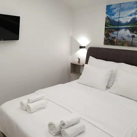 With Parking Space - 18045 Apartment *