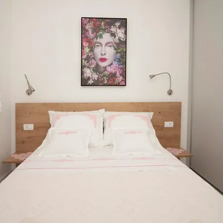 With A Parking Space - 24060 Apartment