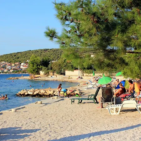 Apartment With A Parking Space - 24060 Trogir