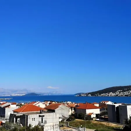 With Parking Space - 18045 Apartment Trogir