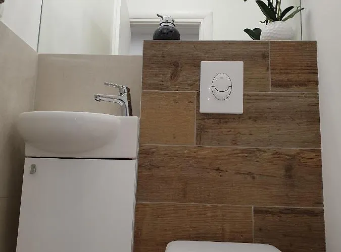 With Parking Space - 18045 Apartament Trogir